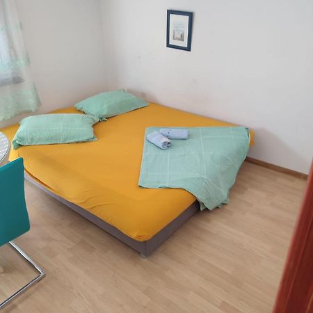 Apartments Paric Vir Exterior photo